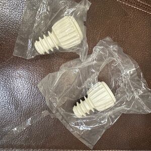 New Foodsaver ‎ Food Saver 2 Wine Oil Bottle Stoppers Vacuum Corks